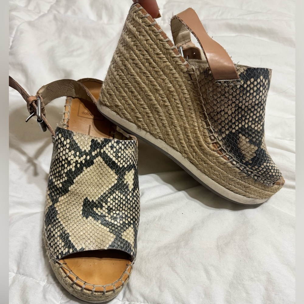 Dolce Vita Womens Shan Peep Toe Snake Print Platforms Size 7.5 - Picture 2 of 6